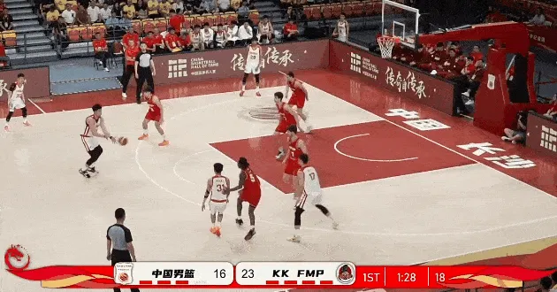天博体育入口-焦泊乔接球三分投进连拿7分，中国男篮追至19-23仅落后4分